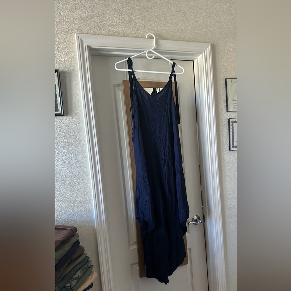 Size medium Vince Camuto dress, like new